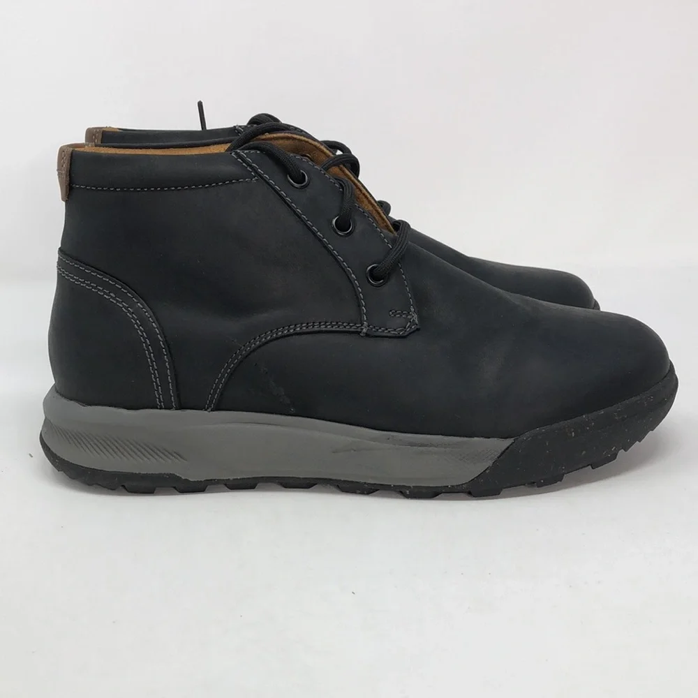 Florsheim Men’s Trailmax Black Leather Chukka Boots - Size 8.5 Wide